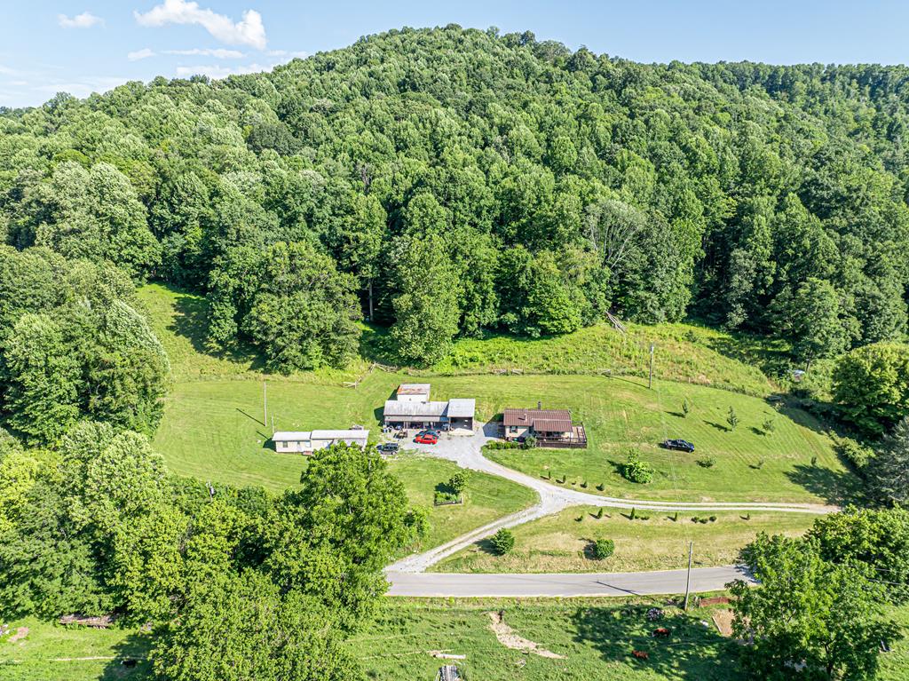 Photo of 4432 Walker Mountain Road, Bristol, VA 24202 (MLS # 110982)