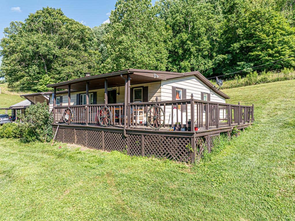 Photo of 4432 Walker Mountain Road, Bristol, VA 24202 (MLS # 110982)