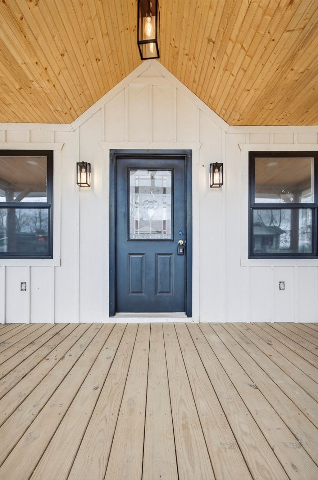 Photo of 410 Look Avenue, Marion, VA 24354 (MLS # 109307)