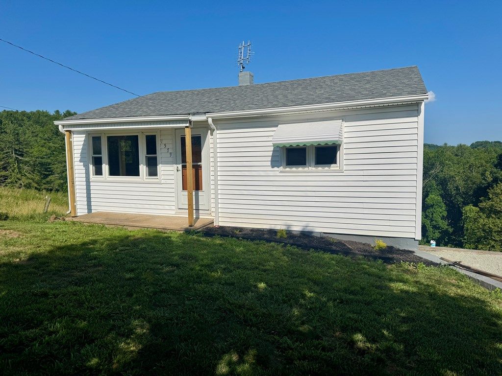 Photo of 1579 Tower Rd, Galax, VA 24333 (MLS # 110835)