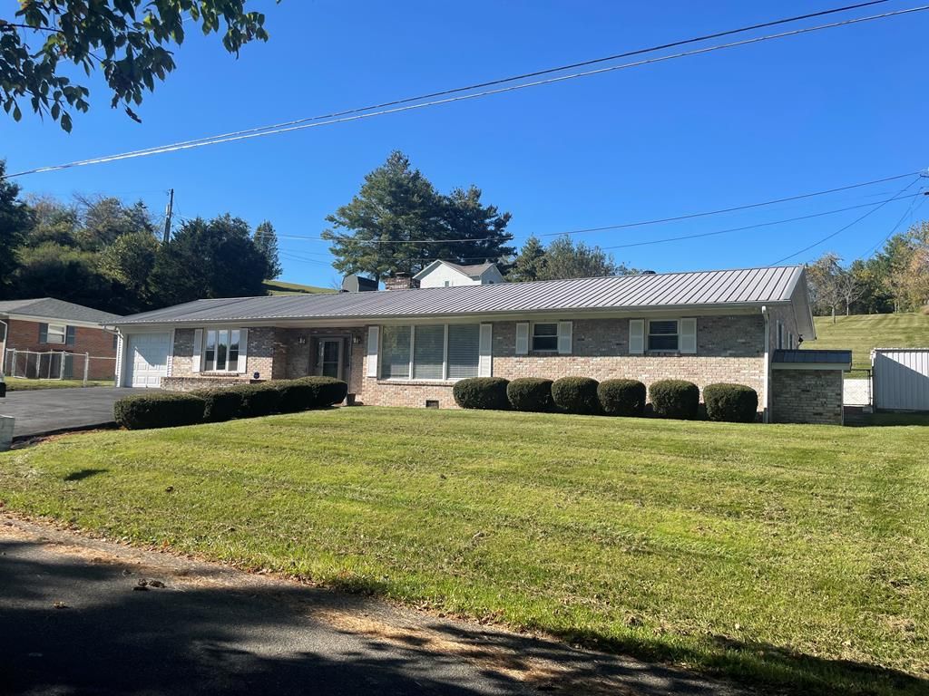 Photo of 261 Fair Street, Pounding Mill, VA 24637 (MLS # 103775)
