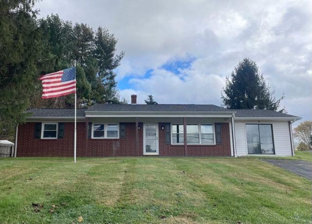 Photo of 25 Midway Hts, Galax, VA 24333 (MLS # 103863)