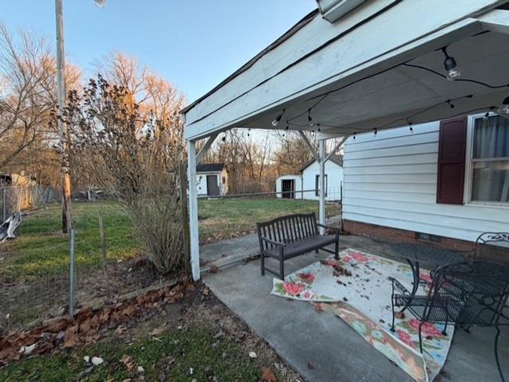 Photo of 154 Little St, Raven, VA 24639 (MLS # 104260)