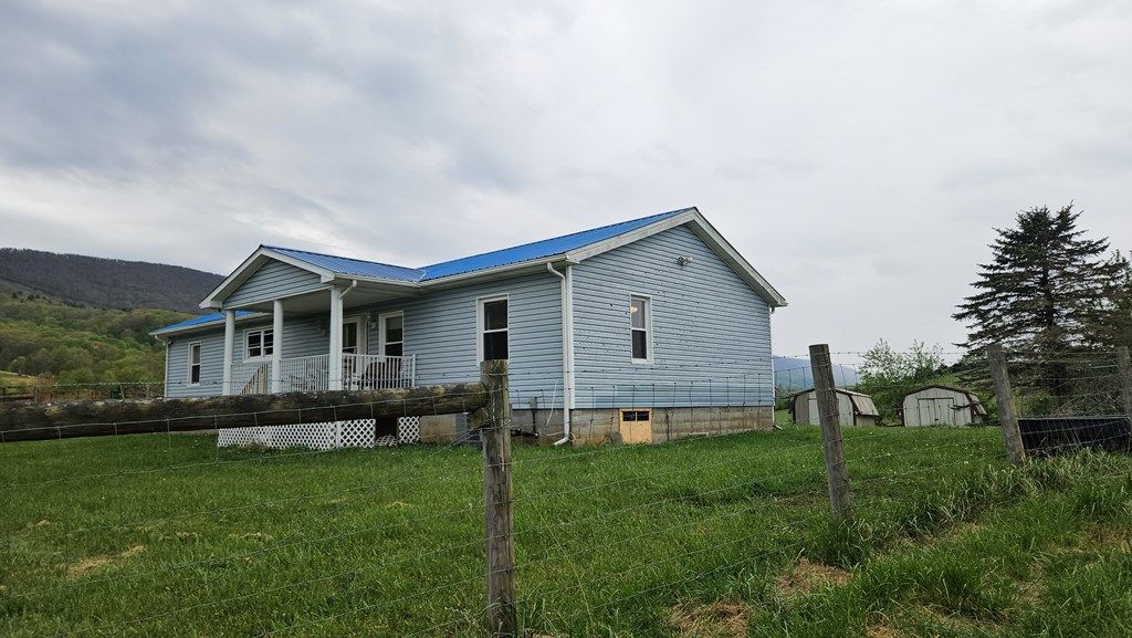 Photo of 2241 Skydusky Rd, Bland, VA 24315 (MLS # 109772)