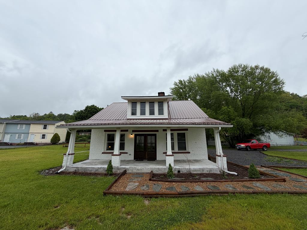 110 Vincent Lane