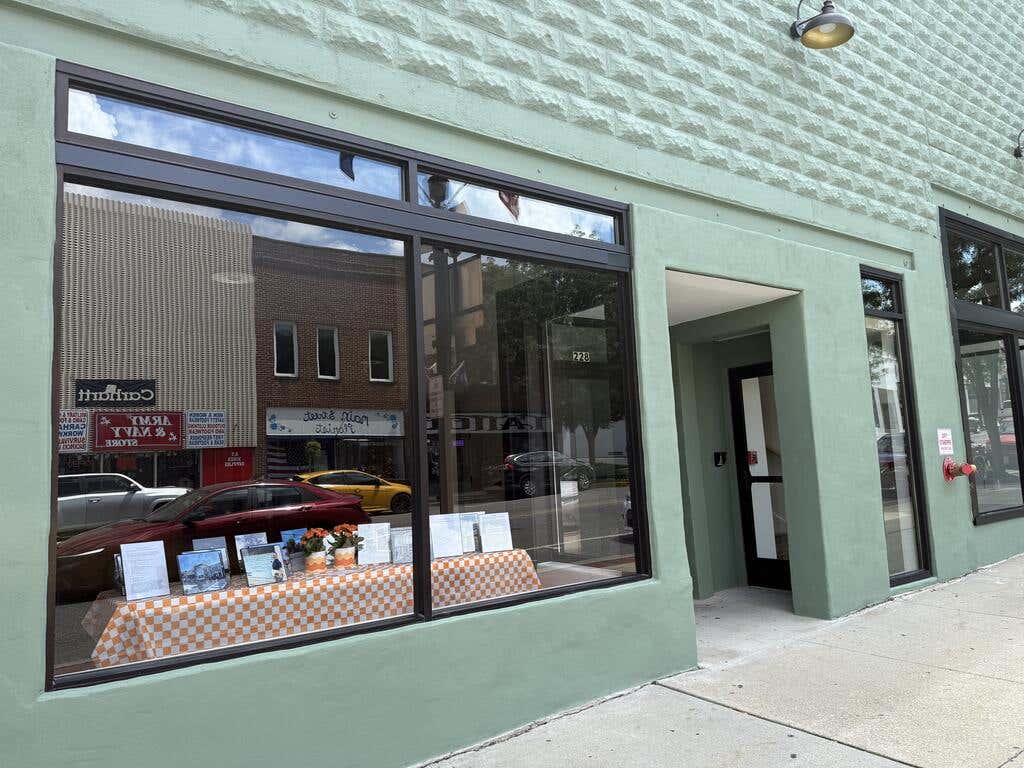 Photo of 228 E. Main St, Marion, VA 24354 (MLS # 111409)