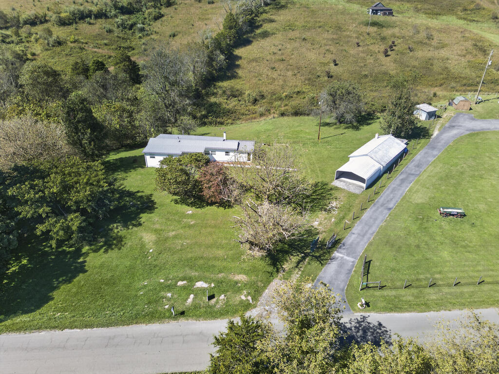 Photo of 3751 River Mountain Rd, Lebanon, VA 24266 (MLS # 112272)