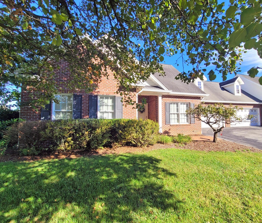 Photo of 20252 Millbrooke Drive, Abingdon, VA 24211 (MLS # 112294)