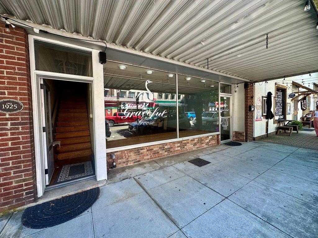 Photo of 115 S Main St, Galax, VA 24333 (MLS # 110433)