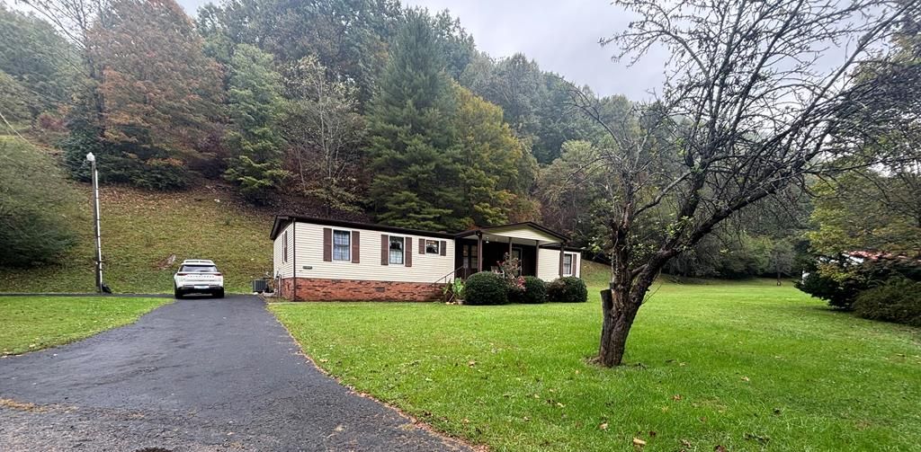 Photo of 1014 Banner Road, Rowe, VA 24646 (MLS # 103556)