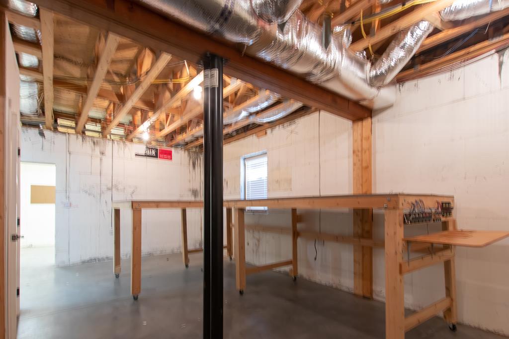 Bristol, Virginia 24202, United States, 3 Bedrooms Bedrooms, ,3 BathroomsBathrooms,Residential,Active,2525