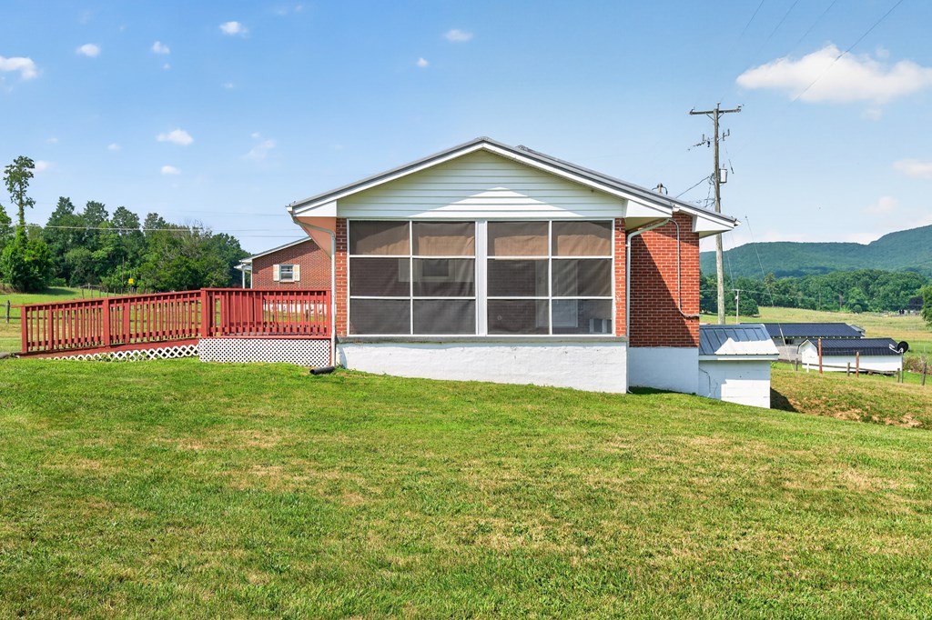 969 Ivanhoe Rd