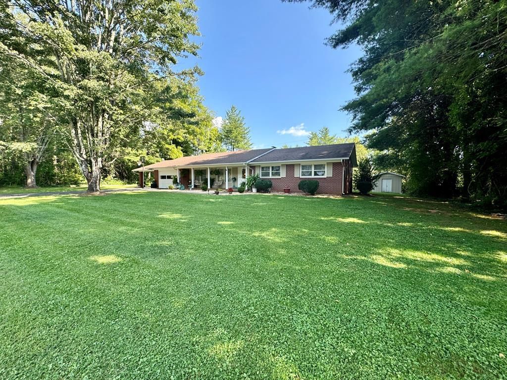 Photo of 98 Foggy Top Lane, Galax, VA 24333 (MLS # 105973)