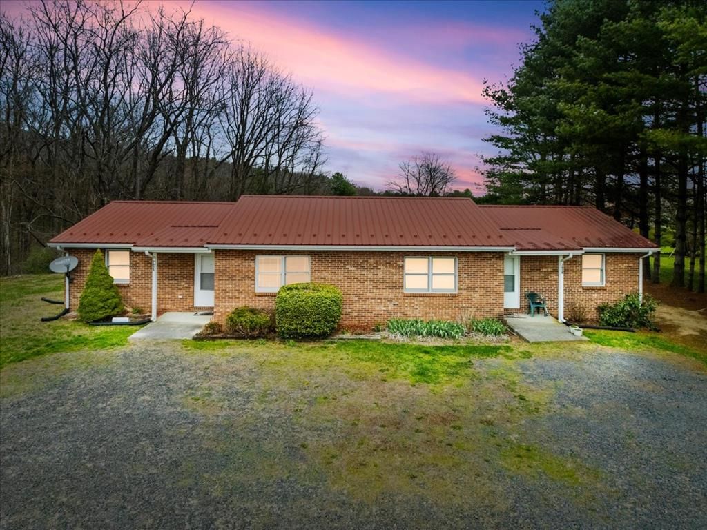 Photo of 765767 Ivanhoe Road, Max Meadows, VA 24360 (MLS # 109596)