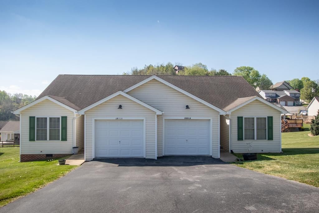 Photo of TBD Deer Run Drive, Abingdon, VA 24211 (MLS # 109732)