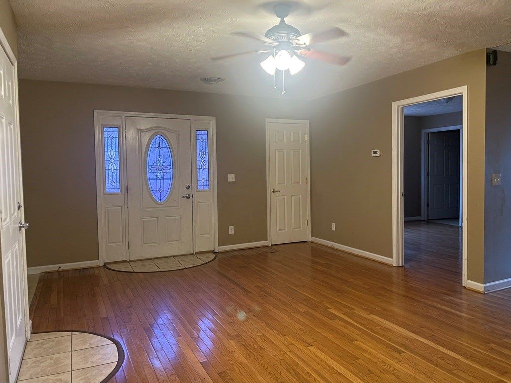 Photo of 721 Oriole Street, Richlands, VA 24641 (MLS # 104525)