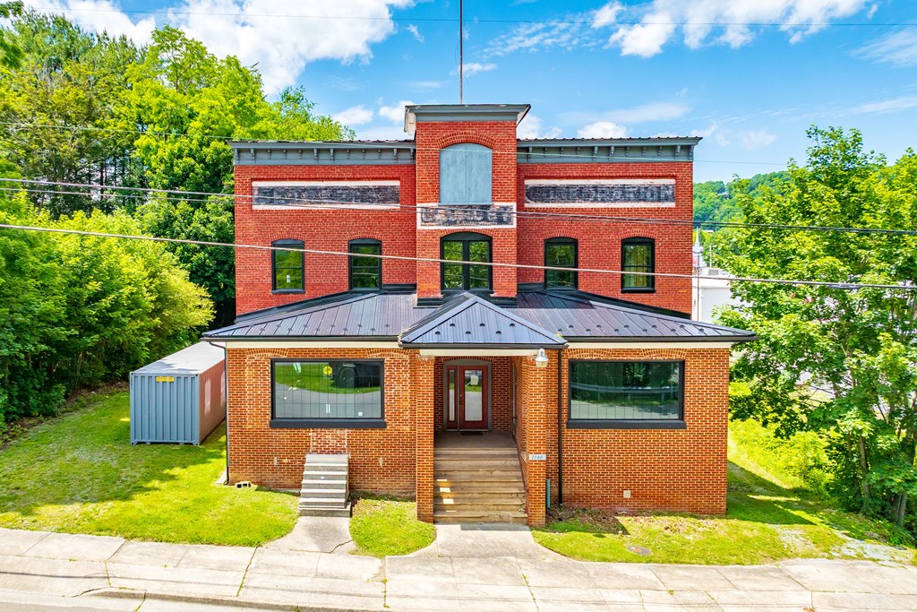 1340 W Main St