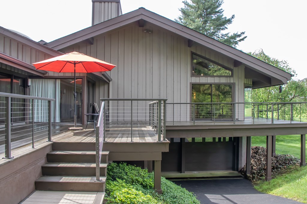 Bristol, Tennessee 37620, United States, 6 Bedrooms Bedrooms, ,5 BathroomsBathrooms,Residential,Active,108978