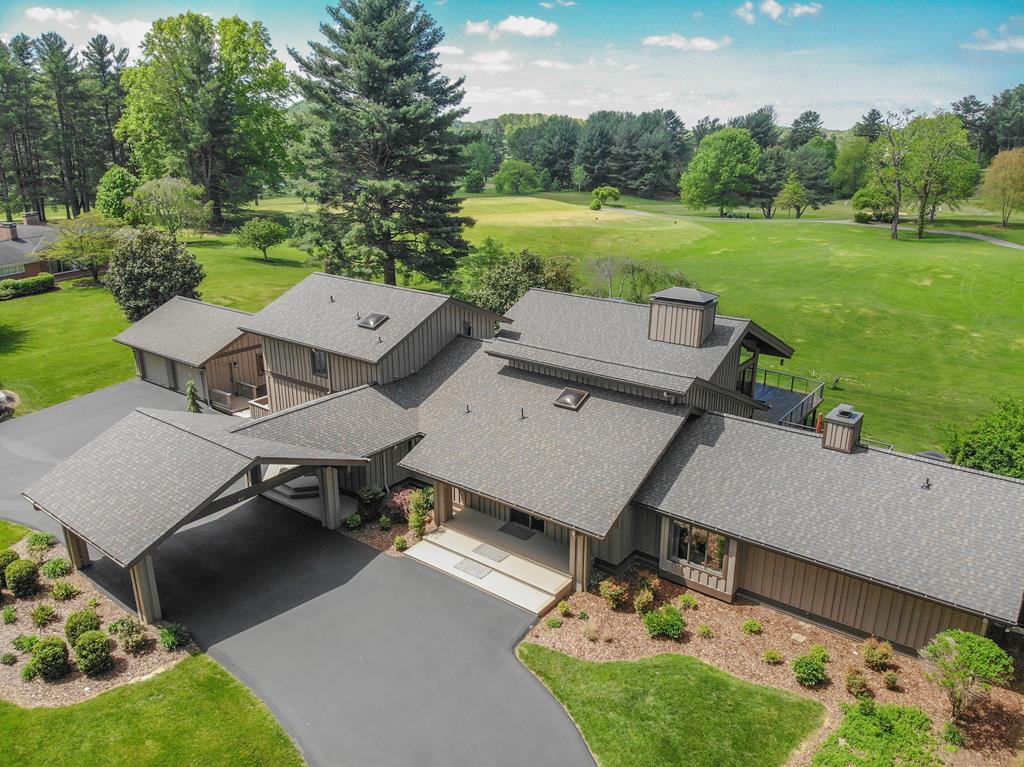 Bristol, Tennessee 37620, United States, 6 Bedrooms Bedrooms, ,5 BathroomsBathrooms,Residential,Active,108978