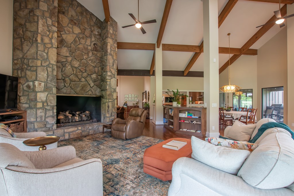 Bristol, Tennessee 37620, United States, 6 Bedrooms Bedrooms, ,5 BathroomsBathrooms,Residential,Active,108978