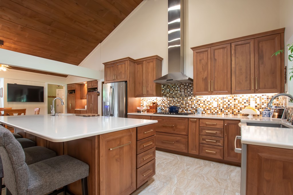 Bristol, Tennessee 37620, United States, 6 Bedrooms Bedrooms, ,5 BathroomsBathrooms,Residential,Active,108978