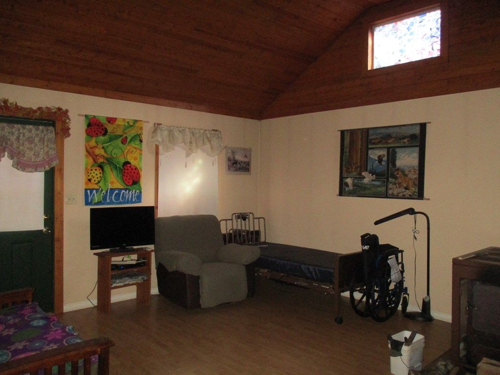 Photo of 353 Brushy Mountain Road, Marion, VA 24354 (MLS # 105924)