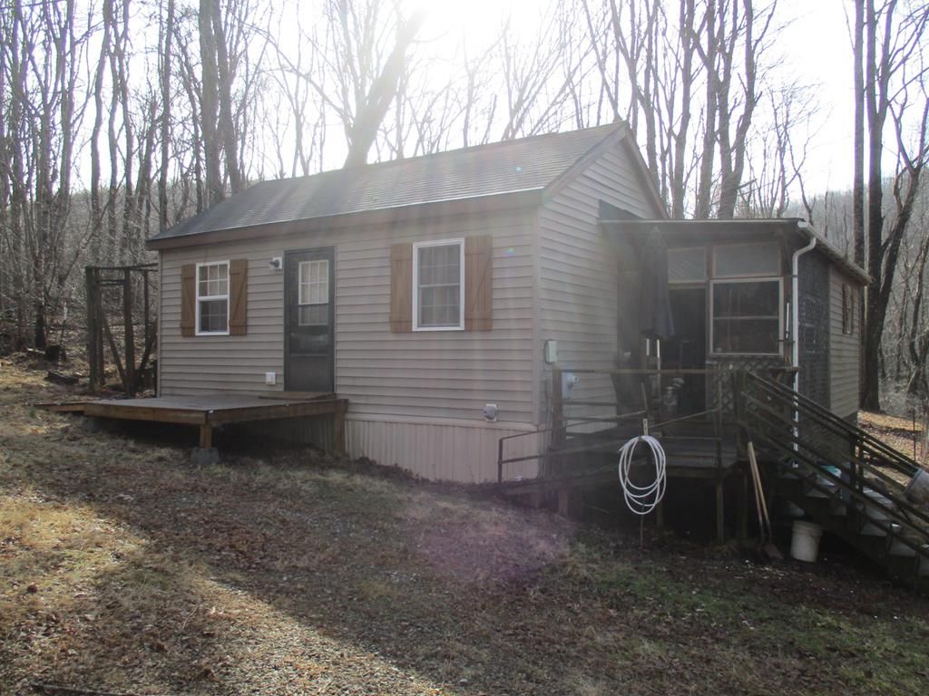 Photo of 353 Brushy Mountain Road, Marion, VA 24354 (MLS # 105924)