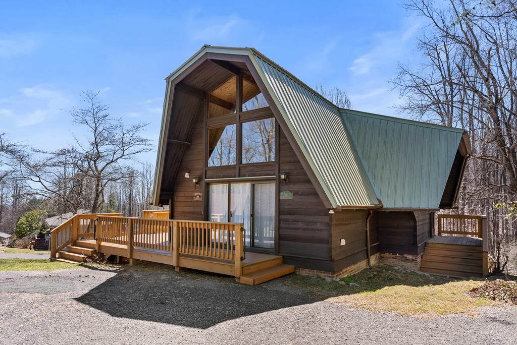 Photo of 58 Meadowview Trail, Fancy Gap, VA 24328 (MLS # 109456)