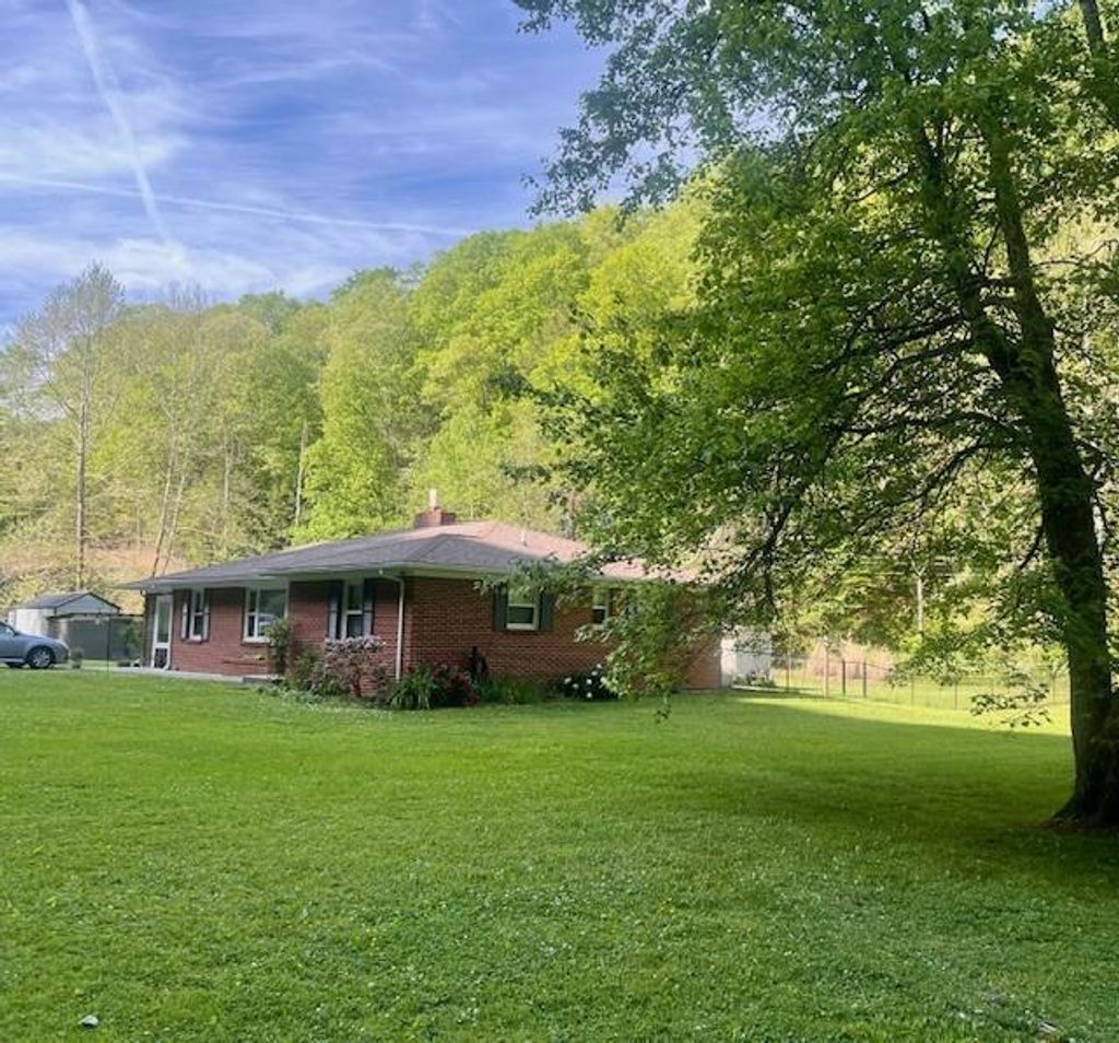 Photo of 439 Laurel Road, Cedar Bluff, VA 24609 (MLS # 110230)