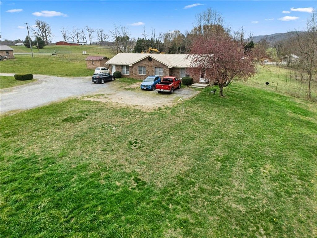 Photo of 797 Ivanhoe Road, Max Meadows, VA 24360 (MLS # 109595)