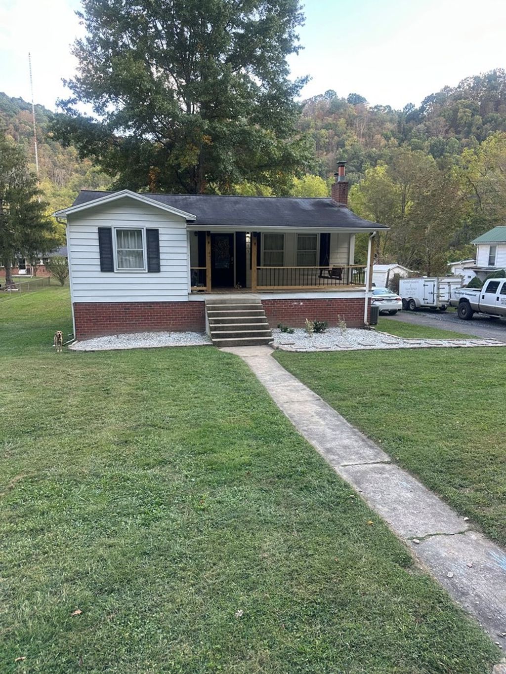 Photo of 155 Edgewater Drive, Cedar Bluff, VA 24609 (MLS # 103562)