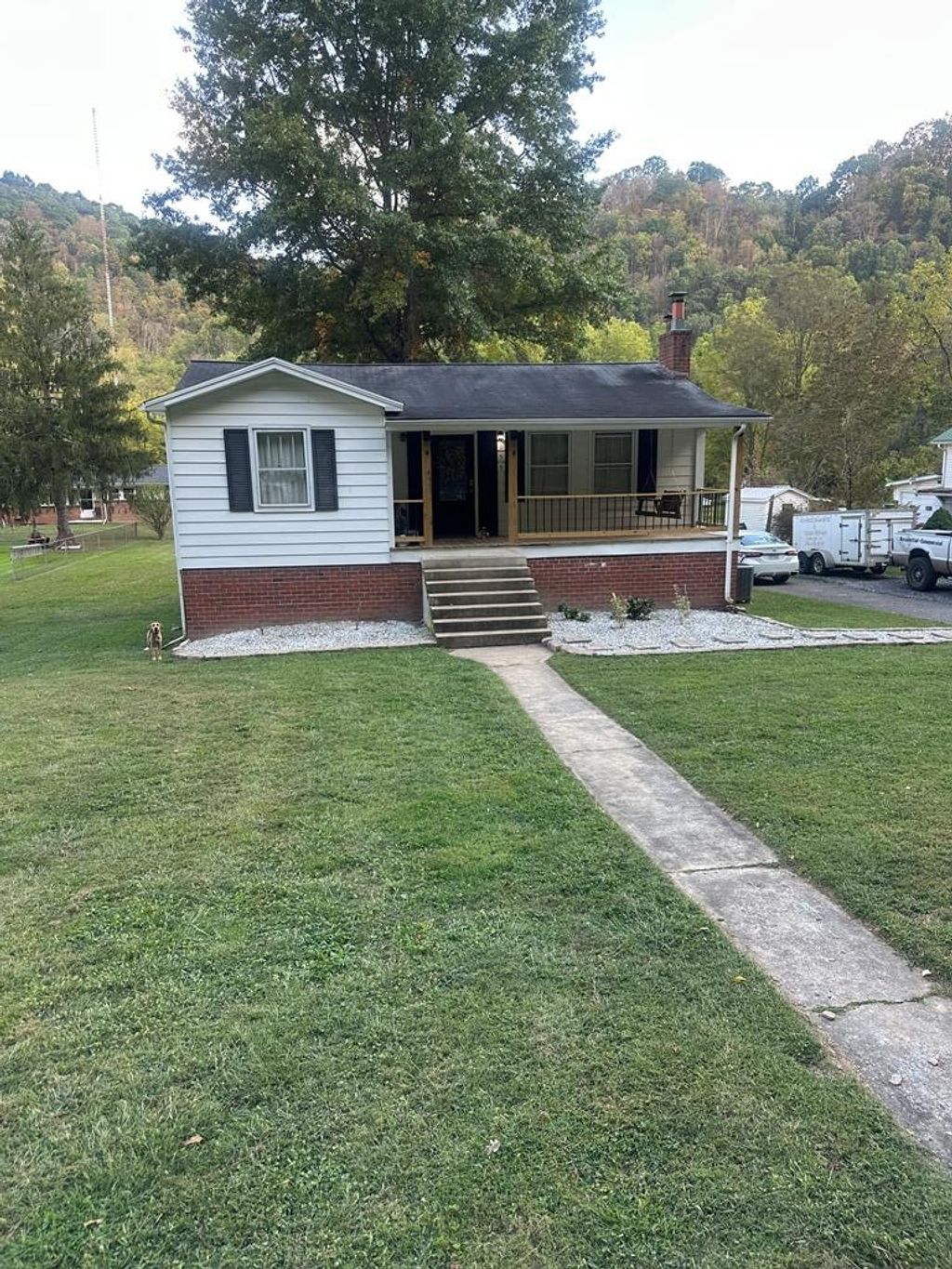 Photo of 155 Edgewater Drive, Cedar Bluff, VA 24609 (MLS # 103562)