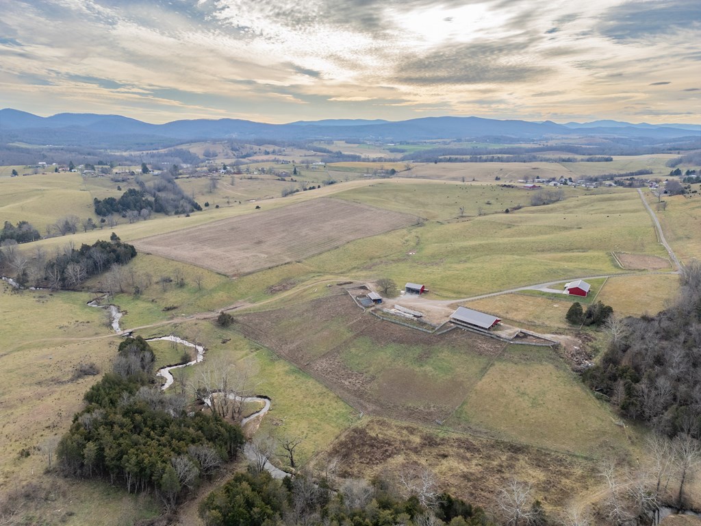 Max Meadows, Virginia 24360, United States, 2 Bedrooms Bedrooms, ,2 BathroomsBathrooms,Residential,Contingent,11515