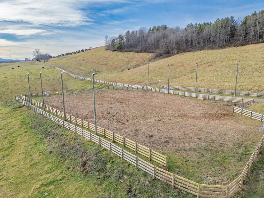 Max Meadows, Virginia 24360, United States, 2 Bedrooms Bedrooms, ,2 BathroomsBathrooms,Residential,Contingent,11515