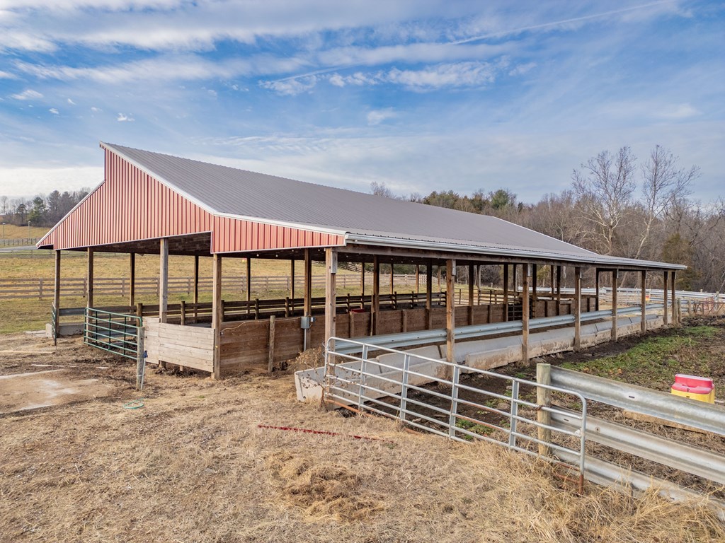 Max Meadows, Virginia 24360, United States, 2 Bedrooms Bedrooms, ,2 BathroomsBathrooms,Residential,Contingent,11515