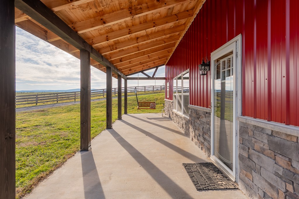 Max Meadows, Virginia 24360, United States, 2 Bedrooms Bedrooms, ,2 BathroomsBathrooms,Residential,Contingent,11515