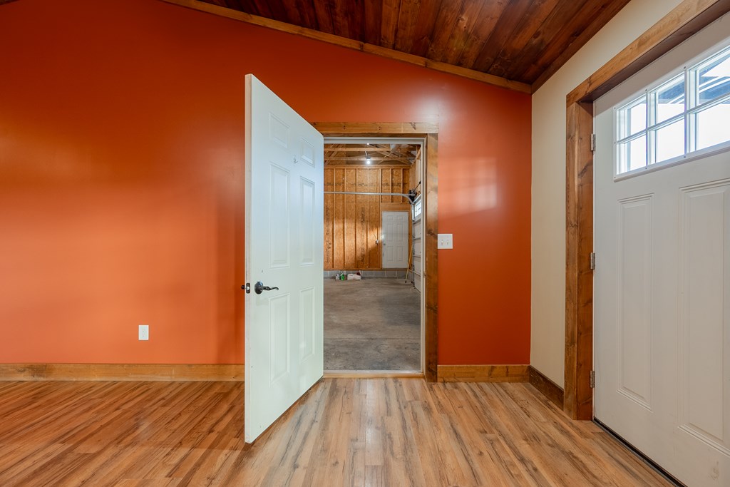 Max Meadows, Virginia 24360, United States, 2 Bedrooms Bedrooms, ,2 BathroomsBathrooms,Residential,Contingent,11515