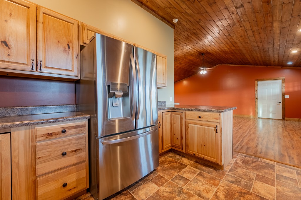 Max Meadows, Virginia 24360, United States, 2 Bedrooms Bedrooms, ,2 BathroomsBathrooms,Residential,Contingent,11515