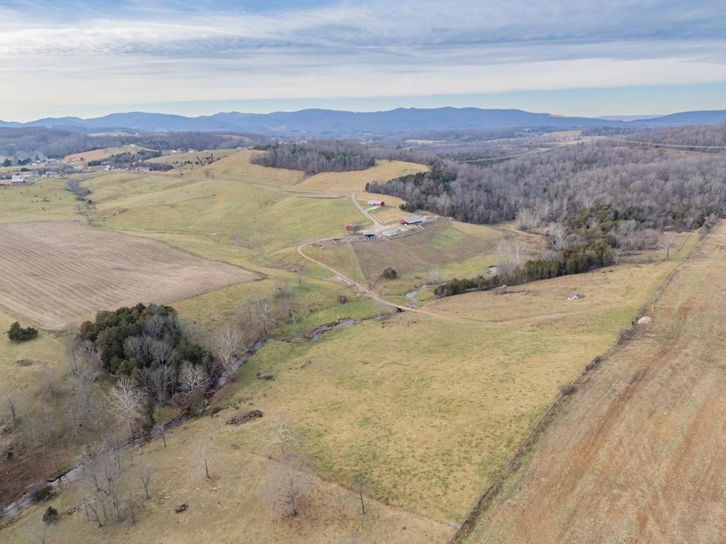 Max Meadows, Virginia 24360, United States, 2 Bedrooms Bedrooms, ,2 BathroomsBathrooms,Residential,Contingent,11515