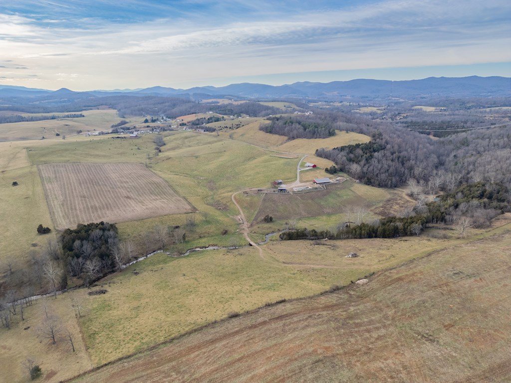 Max Meadows, Virginia 24360, United States, 2 Bedrooms Bedrooms, ,2 BathroomsBathrooms,Residential,Contingent,11515