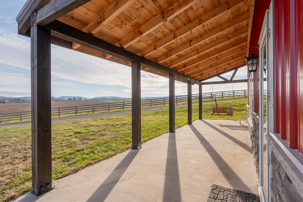 Max Meadows, Virginia 24360, United States, 2 Bedrooms Bedrooms, ,2 BathroomsBathrooms,Residential,Contingent,11515