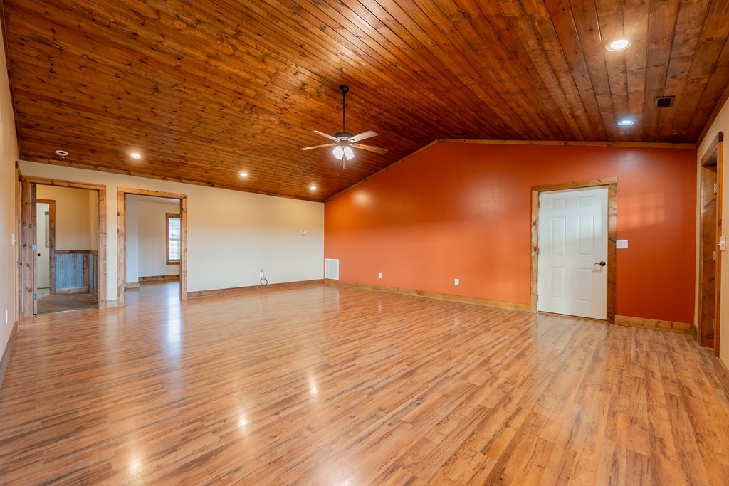 Max Meadows, Virginia 24360, United States, 2 Bedrooms Bedrooms, ,2 BathroomsBathrooms,Residential,Contingent,11515