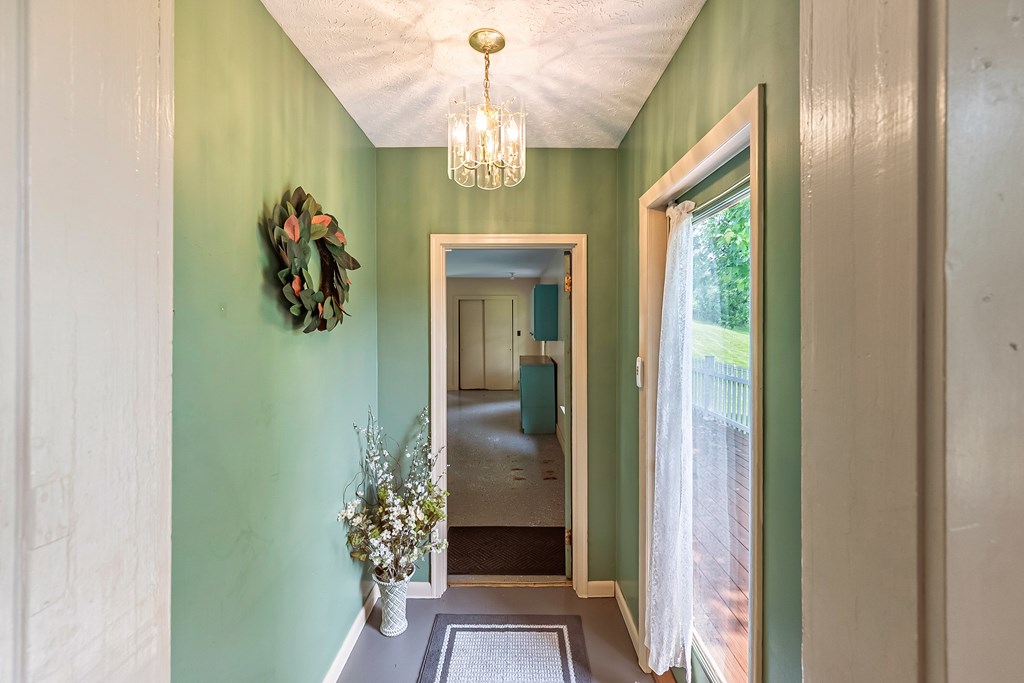 Max Meadows, Virginia 24360, United States, 3 Bedrooms Bedrooms, ,2 BathroomsBathrooms,Residential,Active,147715