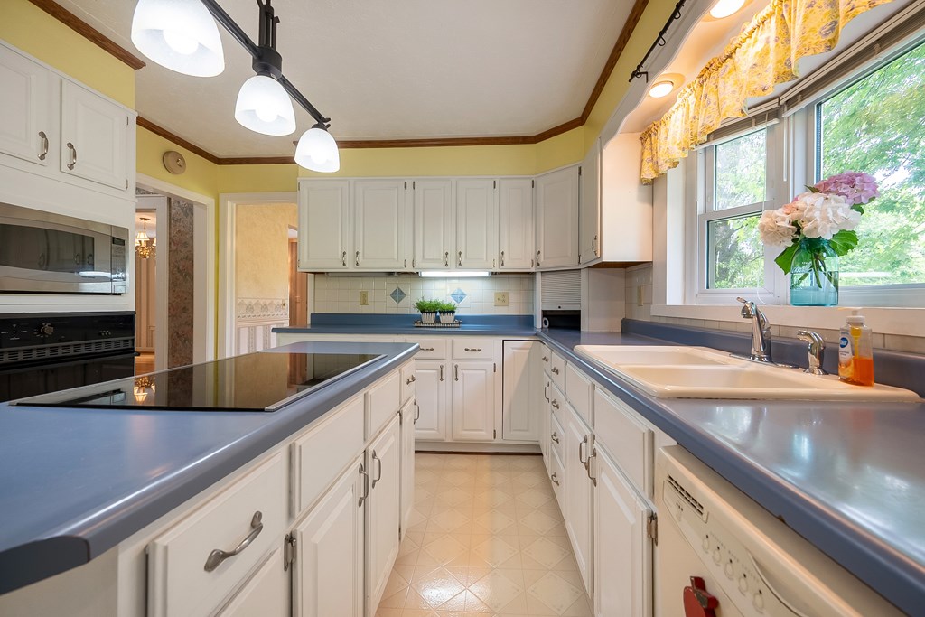 Max Meadows, Virginia 24360, United States, 3 Bedrooms Bedrooms, ,2 BathroomsBathrooms,Residential,Active,147715