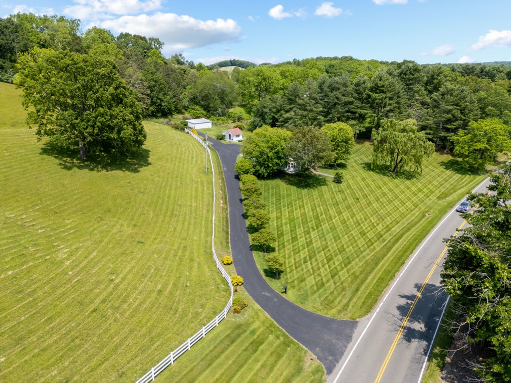 Max Meadows, Virginia 24360, United States, 3 Bedrooms Bedrooms, ,2 BathroomsBathrooms,Residential,Active,147715