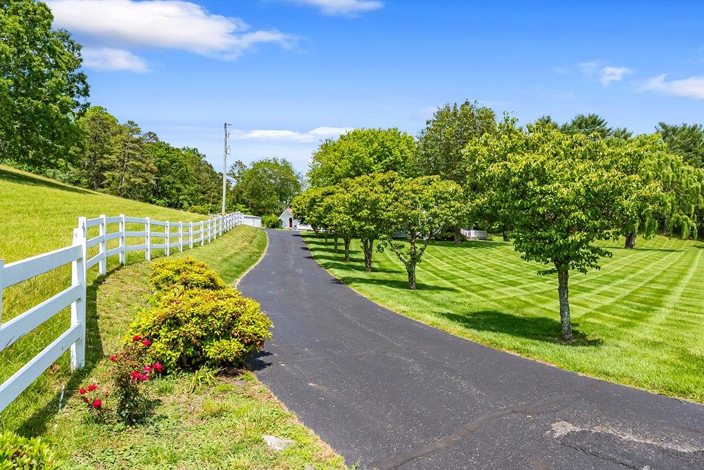 Max Meadows, Virginia 24360, United States, 3 Bedrooms Bedrooms, ,2 BathroomsBathrooms,Residential,Active,147715