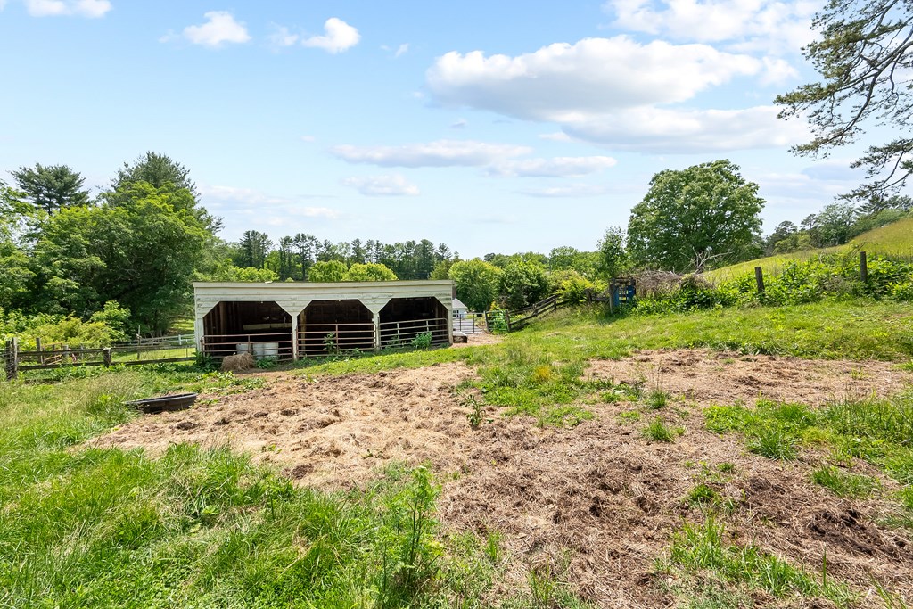 Max Meadows, Virginia 24360, United States, 3 Bedrooms Bedrooms, ,2 BathroomsBathrooms,Residential,Active,147715