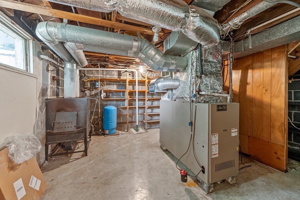 Max Meadows, Virginia 24360, United States, 3 Bedrooms Bedrooms, ,2 BathroomsBathrooms,Residential,Active,147715