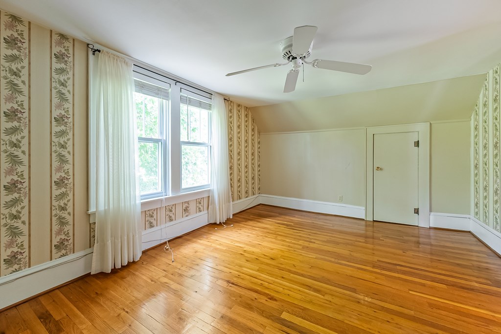 Max Meadows, Virginia 24360, United States, 3 Bedrooms Bedrooms, ,2 BathroomsBathrooms,Residential,Active,147715