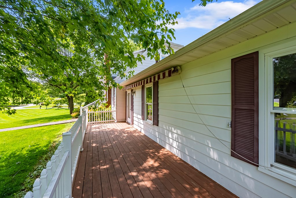 Max Meadows, Virginia 24360, United States, 3 Bedrooms Bedrooms, ,2 BathroomsBathrooms,Residential,Active,147715